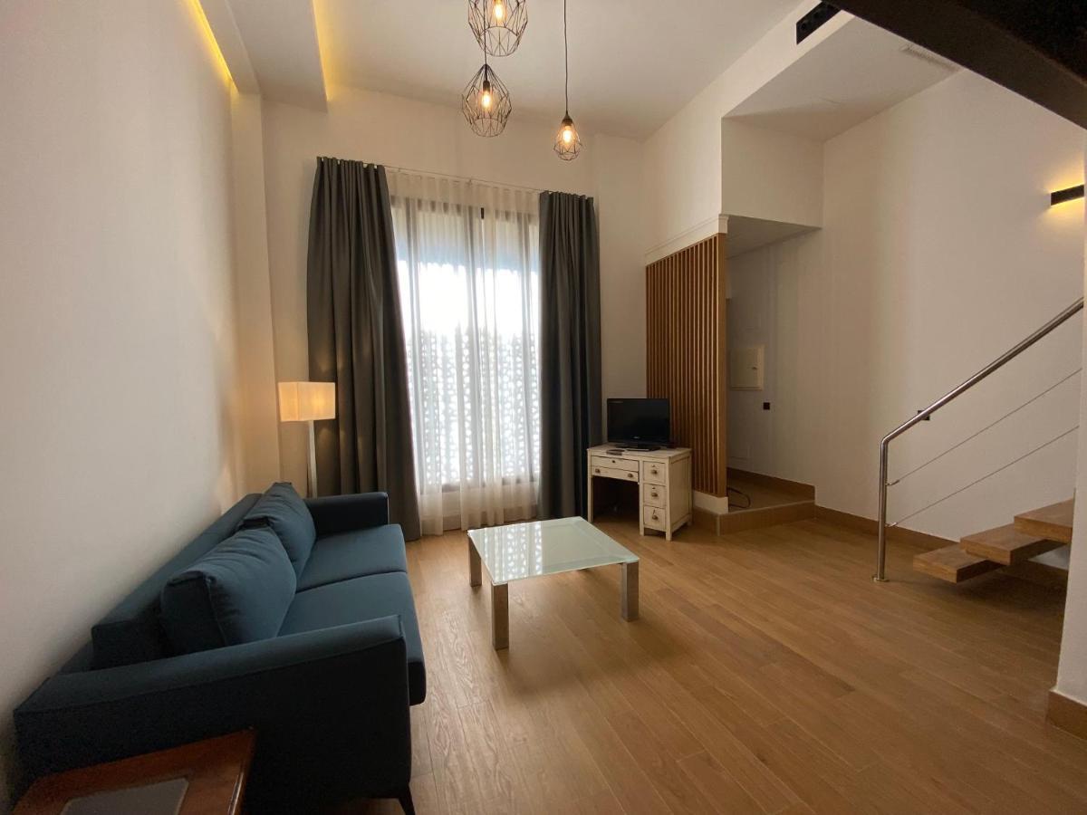 Loft Laura Nervion Apartman Sevilla Kültér fotó